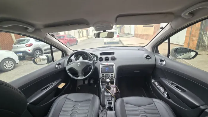 Peugeot 408 Sedan Allure 2.0 Flex 16V 4P Mec. 2013