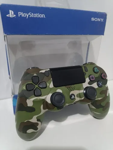 Controle PS4 Semi-Novo na caixa 