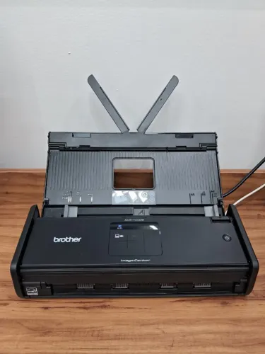 Scanner Automatico Wireless Duplex Brother ADS-1000W Bom para escritorios