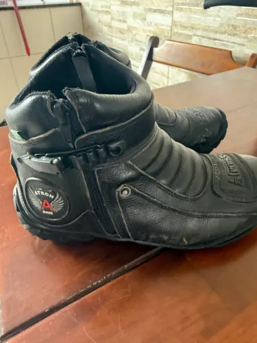 Bota feminina Atron , número 37