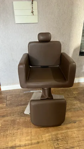 CADEIRA PROFISSIONAL PARA SALÃO DE BELEZA - ALTO PADRÃO ?