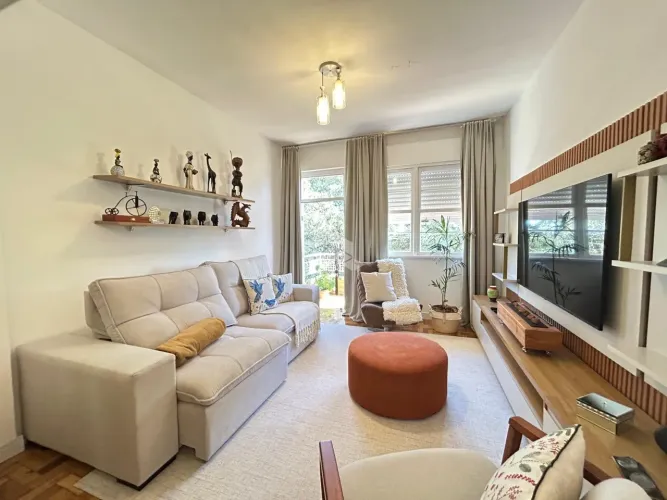 Apartamento central com 3 dormitórios MOBILIADO