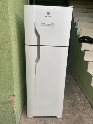 Geladeira Electrolux Frost Free 340 Litros