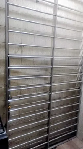 Grades de aluminio