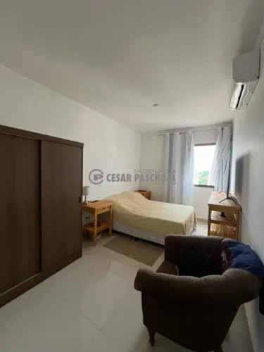 Apartamento Duplex Jardim Botânico Apartamento Duplex com 04 suítes sendo 02 com guarda ro