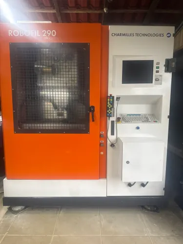 Máquina de corte a fio , 290