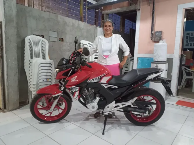 Cb Twister 250 muito conservada pra trocar closse 150