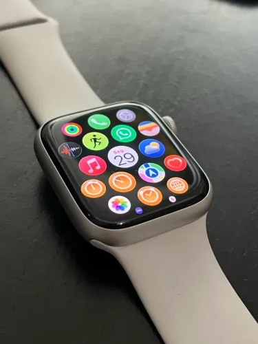 Apple Watch Series 8 45mm (GPS + Cellular) Prata - Bateria 100% + 15 Pulseiras!