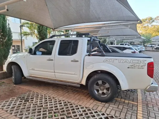 Nissan Frontier SE Attack CD 4X4 2.5 TB Diesel 2013