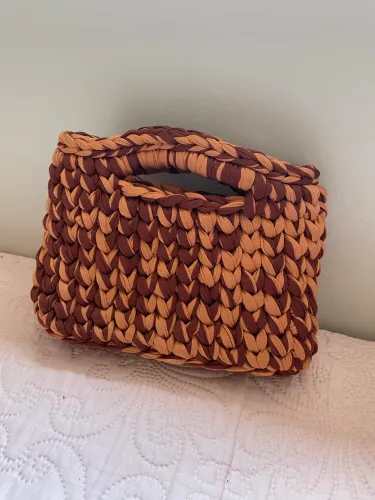 Bolsa de Crochê Artesanal Marrom e Caramelo