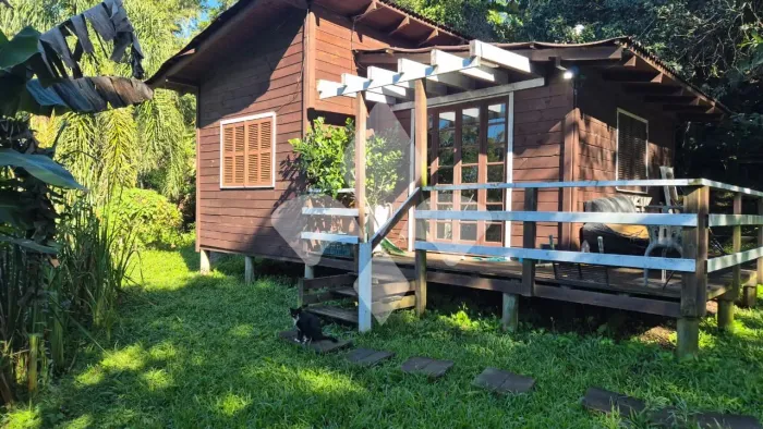 Casa com 1 dormitório à venda com 3000m² no bairro Macacú - Garopaba/SC