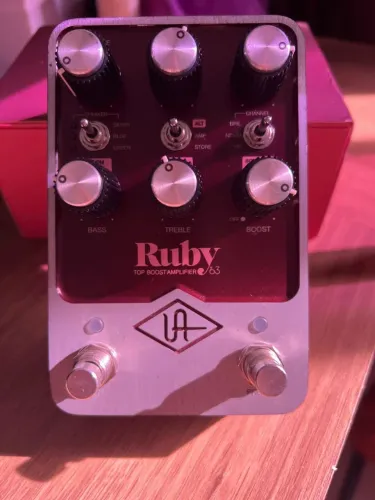 Pedal ruby universal áudio 
