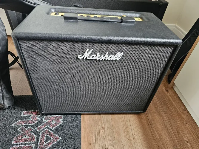 Amplificador Marshall CODE 50