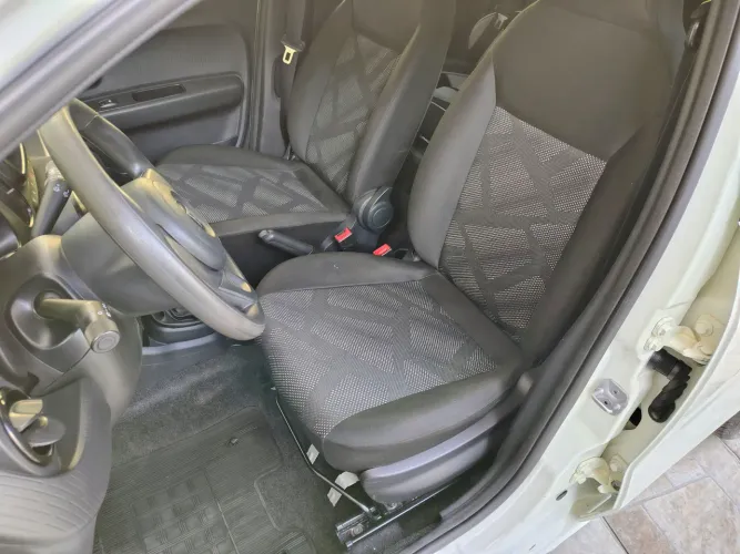 Fiat Mobi Like 1.0 Fire Flex 5P. 2024