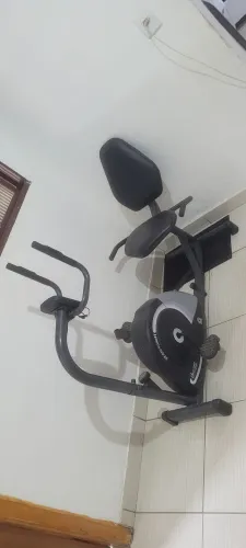 BICICLETA ERGOMÉTEICA HORIZONTAL