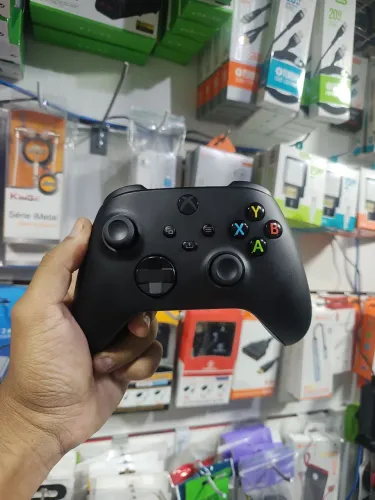Controle Xbox one séries S/X semi-novo