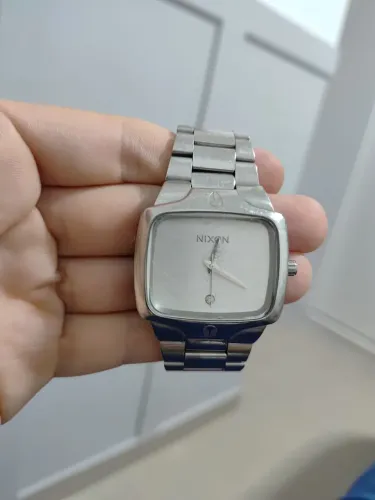 Relogio Nixon feminino