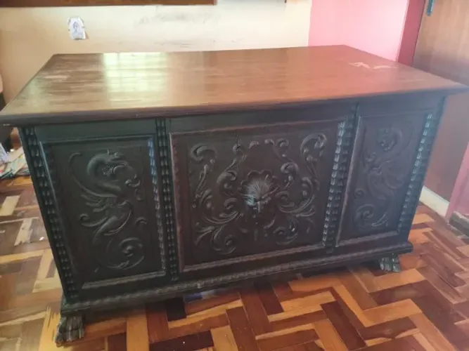 Escrivaninha Pata de Leão século XIX