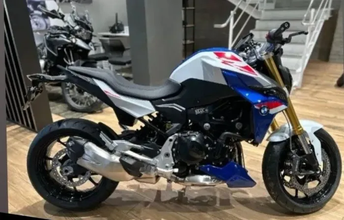 BMW F900 R sport plus 2024
