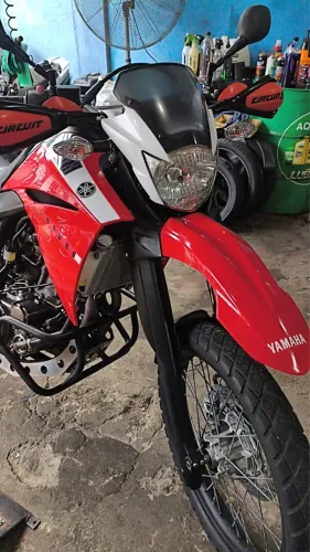 MOTO YAMAHA UNICO DONO
