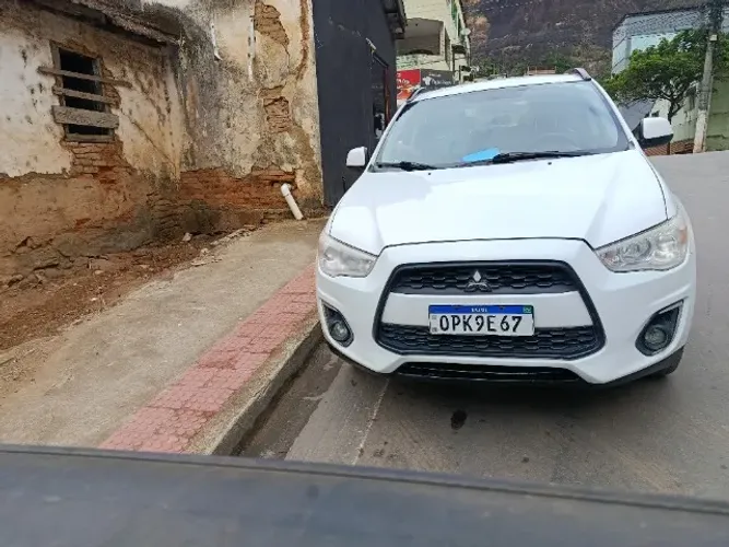 Mitsubishi ASX 2.0 16V 160cv Aut. 2013