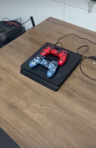 PS4