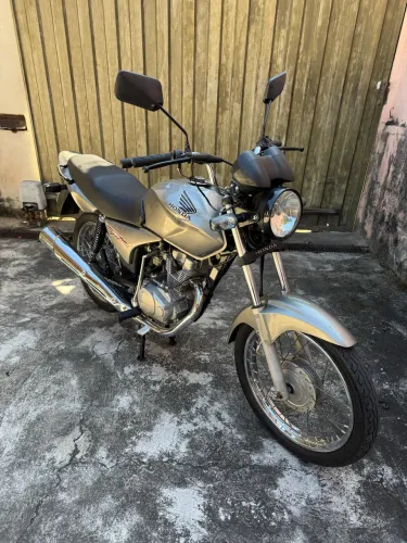 Vendo titan 150 2008 KS