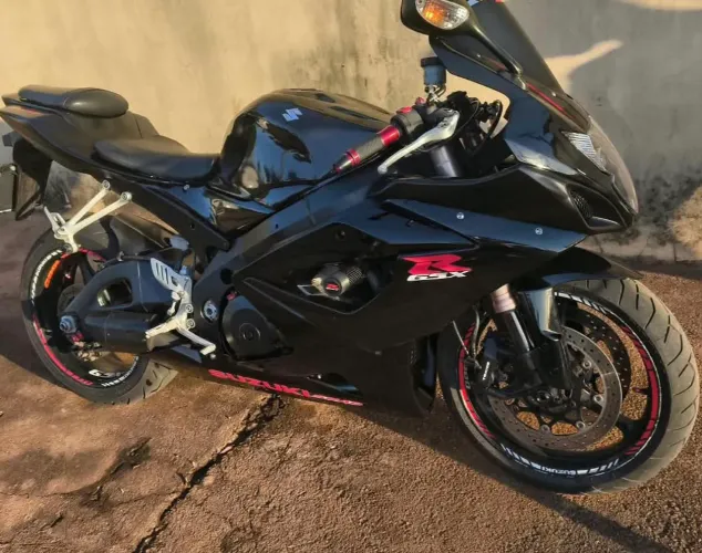 GSX R 1000 Srad k7