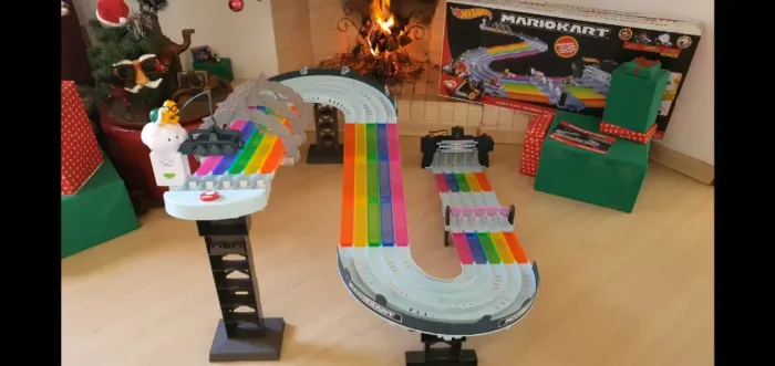 Pista Original Hot Wheels Mario Kart Rainbow Road - Sem o Carrinho Boo