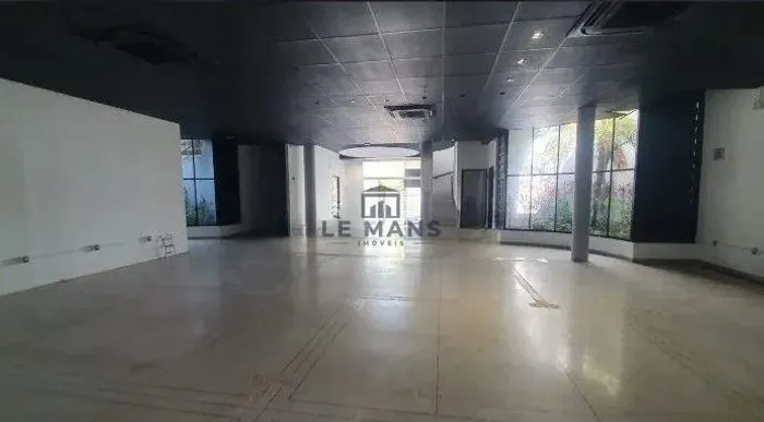 Salão para alugar em Piracicaba, São Dimas, com 605.41 m²