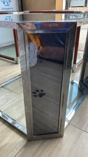 Vendo mesa inox laterais vidro fume retirada no Jardim Miriam novinha medida 60x60
