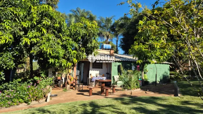 Chácara com 2 quartos disponível para venda na Zona Rural em Indianópolis-MG