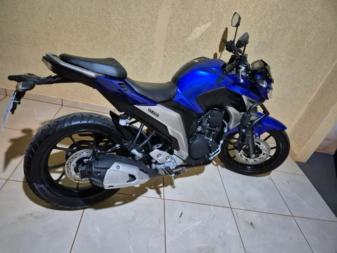 ? Yamaha FZ 250 Fazer - Excelente estado! ?
