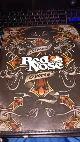 Fichário Argolado Red Nose Xtreme Sports,possui pequenos arranhões 
