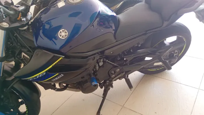 XJ6 barbada 42 mil moto a baixo da fip