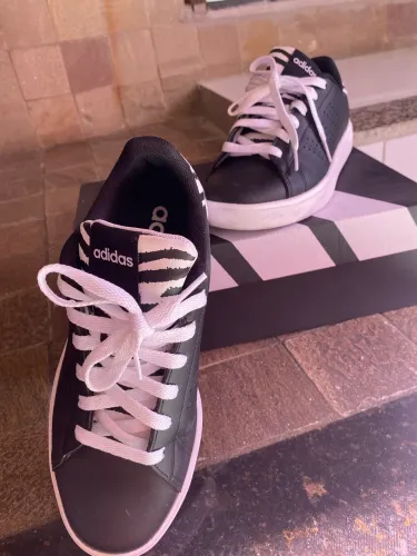 Tênis Adidas Advantage base 2.0