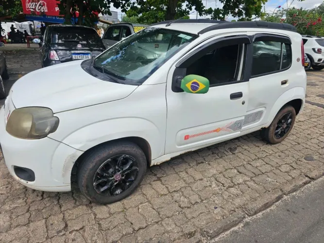 Fiat Uno Vivace/rua 1.0 EVO Fire Flex 8V 5P 2014