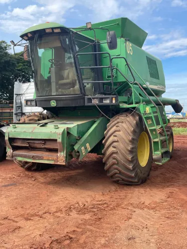 Colheitadeira john deere 1550 Ano 2006