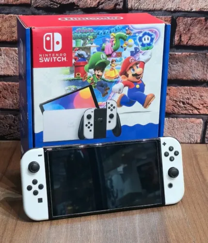 Console Nintendo Switch Oled Com Mario Wonder Completo