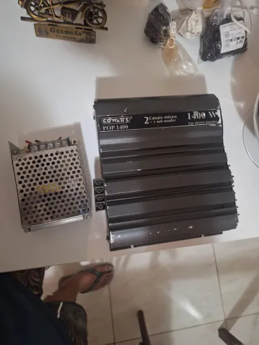 amplificador estéreo automotivo Cowatts POP 1400