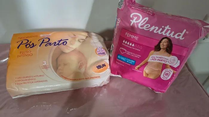 Fralda e absorvente pós parto