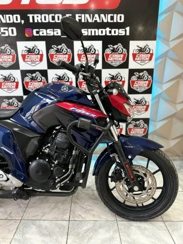 Yamaha fazer 250 / série : LIMITED EDITION  