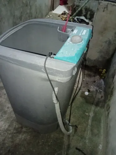 Maquina de lavar ( tanquinho) 120 reais