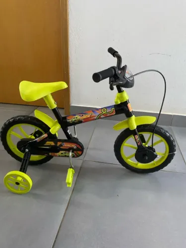 Bicicleta infantil nova