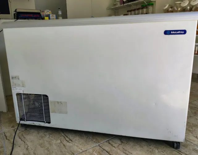 Freezer Metal Frio 331 Litros