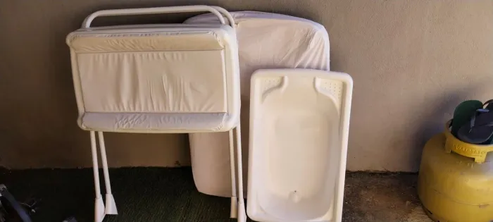 Kit banheiro com trocador de bebe
