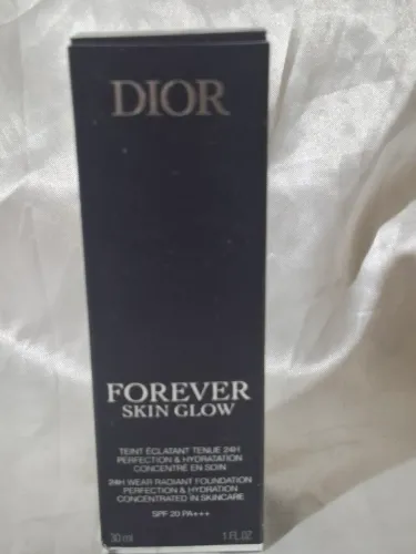 Base Dior Skin Glow
