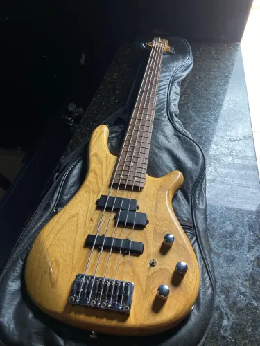 Baixo 5 Cordas Ativo Condor