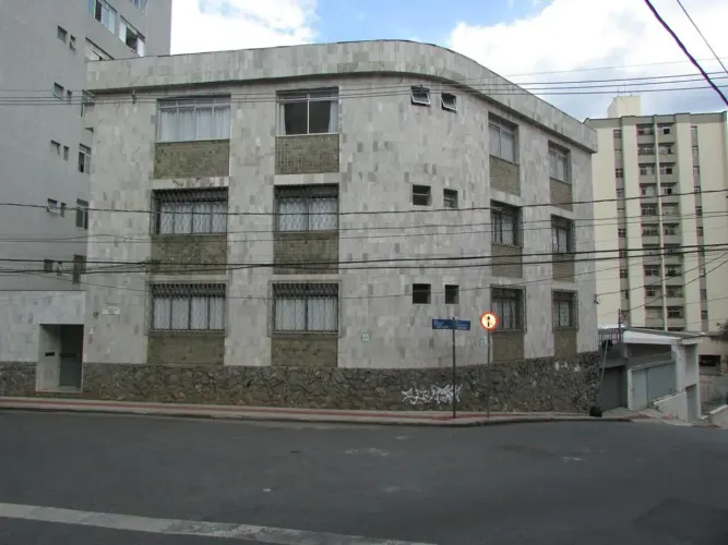 APARTAMENTO NO CORAÇÃO DE JESUS ALOUGUEL