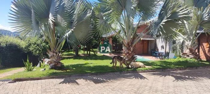 Chácara à venda com 03 quartos, 250,00m² de construção - Morada dos Pássaros - Caldas/MG